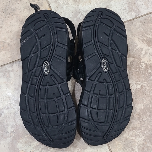 Chaco Women's Black Strappy Sandals - Picture 4 of 6